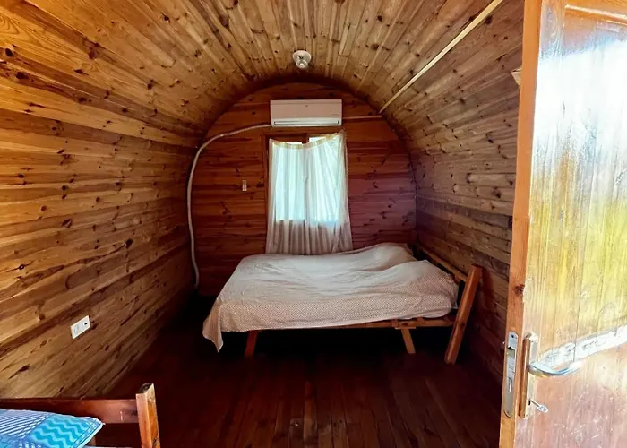 Ξενοδοχείο Pera Garden Airport 3*